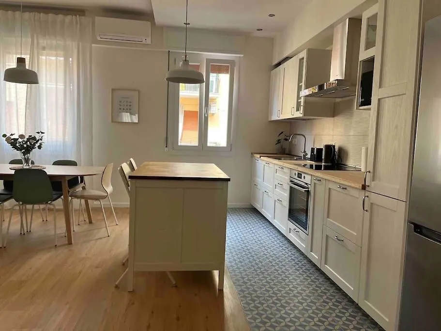 Pelusia Apartment モデナ
