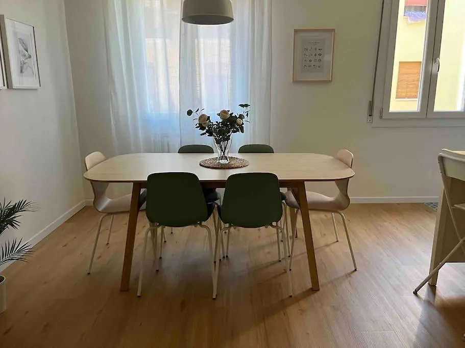Pelusia Apartment モデナ